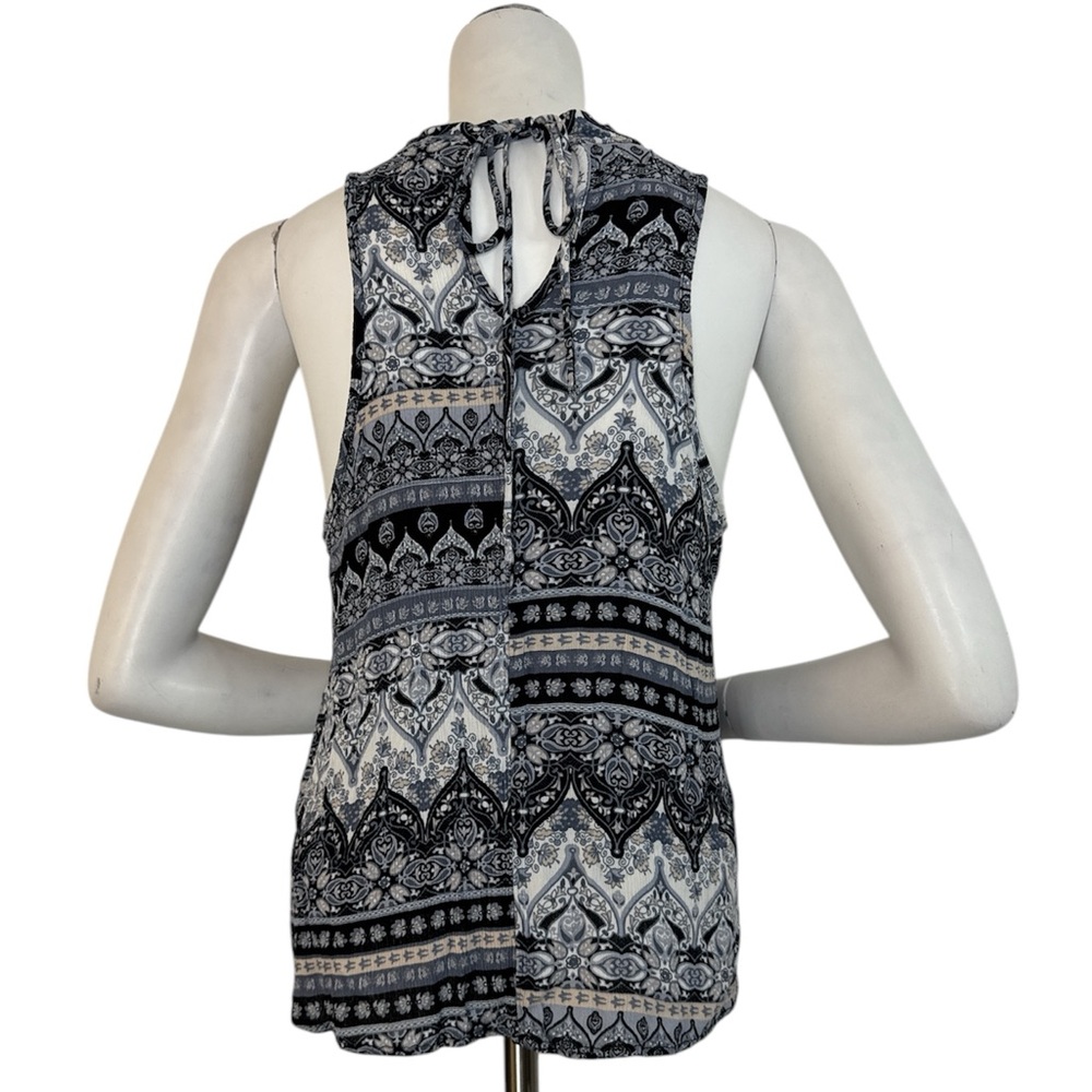 Acemi Women's Black and Gray Patterned Top - Picture 2 of 5